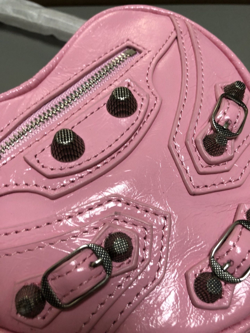 Ba1en*iaga le cagole bags